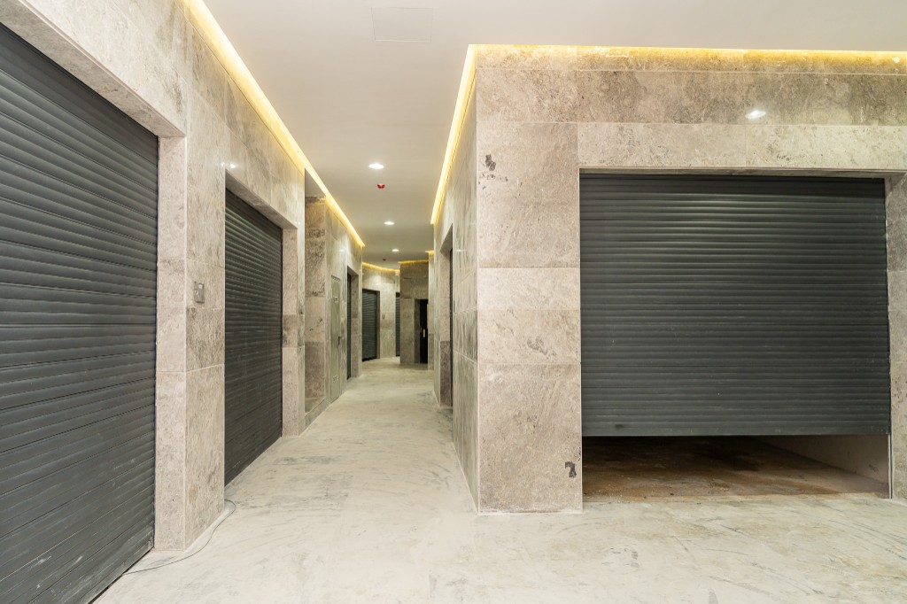 Shops – Commercial Gallery